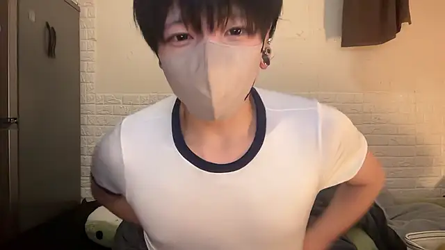 Snapshot of tora3220 chatting on 11.20.25 tora3220 online show from 11.20.25