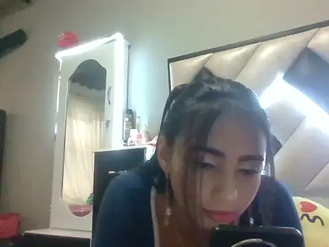 NileveSantanna online show from 09.30.25