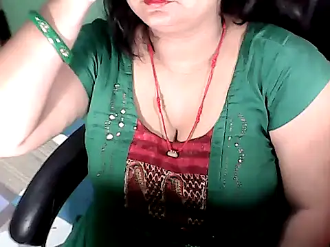 BABITA KUMARII online show from 09.28.25