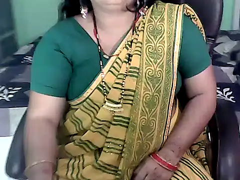 BABITA KUMARII online show from 10.15.25