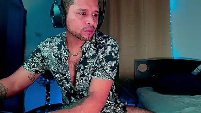 LucasGaeel online show from 11.06.25