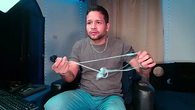 LucasGaeel online show from 02.17.26