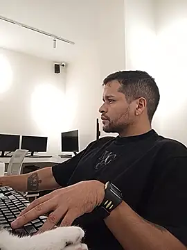 LucasGaeel online show from 07.03.26