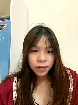 Snapshot of Hanaa07_ chatting on 10.18.25 Hanaa07 online show from 10.18.25