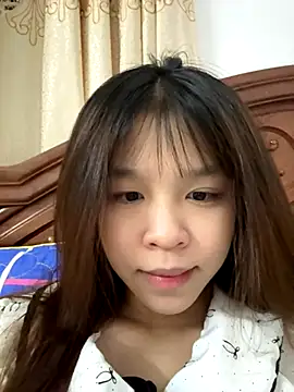 Snapshot of Hanaa07_ chatting on 12.05.25 Hanaa07 online show from 12.05.25