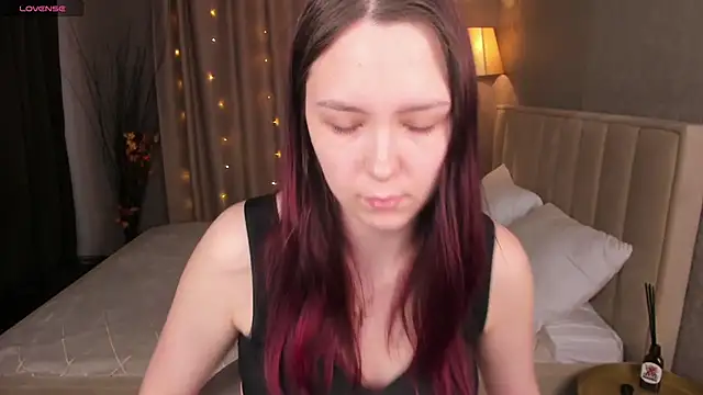 Monica  Queen online show from 04.20.26