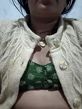 Snapshot of Hot_rieal6 chatting on 12.15.25 Hot rieal6 online show from 12.15.25