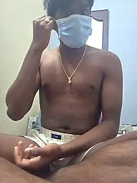 Snapshot of handsome_blg_tam chatting on 11.21.25 handsome blg tam online show from 11.21.25