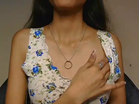 Snapshot of Tanvi-20 chatting on 11.20.25 Tanvi-20 online show from 11.20.25