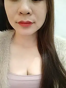 Girl Shy2000 online show from 12.18.25