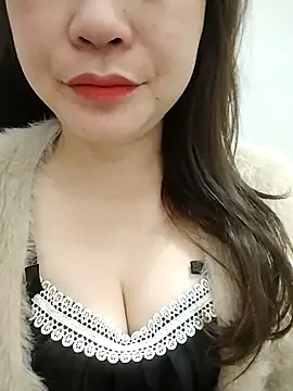 Snapshot of Girl_Shy2000 chatting on 03.10.26 Girl Shy2000 online show from 03.10.26