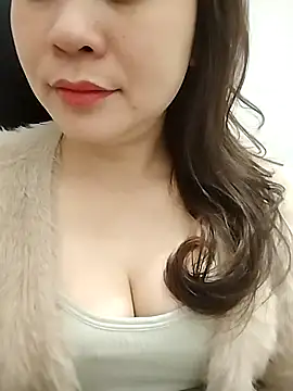 Snapshot of Girl_Shy2000 chatting on 03.11.26 Girl Shy2000 online show from 03.11.26