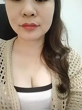 Snapshot of Girl_Shy2000 chatting on 04.03.26 Girl Shy2000 online show from 04.03.26