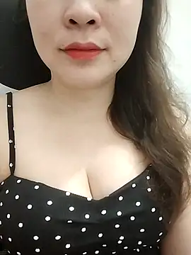 Snapshot of Girl_Shy2000 chatting on 04.03.26 Girl Shy2000 online show from 04.03.26