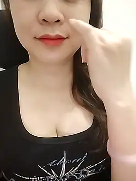 Snapshot of Girl_Shy2000 chatting on 04.09.26 Girl Shy2000 online show from 04.09.26