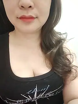 Snapshot of Girl_Shy2000 chatting on 04.10.26 Girl Shy2000 online show from 04.10.26