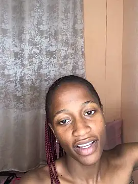 Caramel102004 online show from 10.24.25