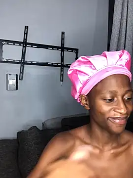 Caramel102004 online show from 02.10.26