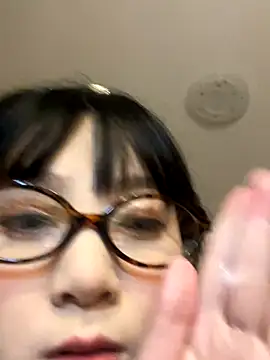 Snapshot of Xdouyaa chatting on 12.03.25 Xdouyaa online show from 12.03.25