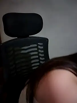 Meoweo 23 online show from 10.15.25