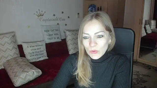 Tiffany Bates online show from 10.04.25