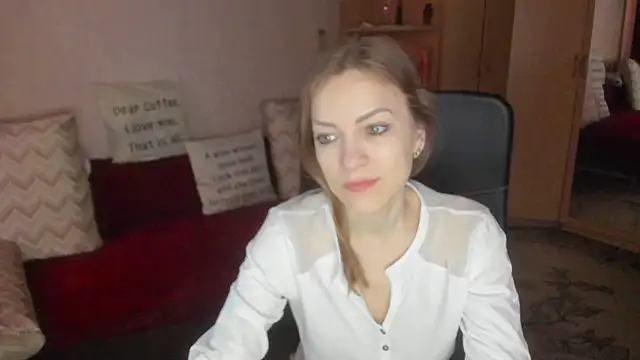 Tiffany Bates online show from 03.23.26