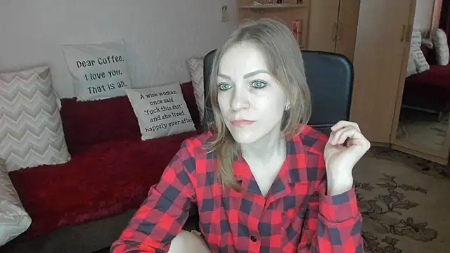 Tiffany Bates online show from 04.03.26