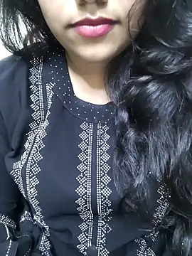 Snapshot of Miss_Rose__ chatting on 10.12.25 Miss Rose online show from 10.12.25