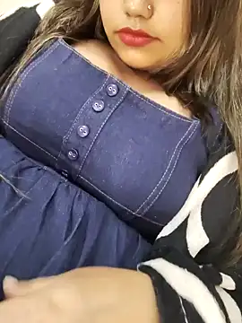 Snapshot of Miss_Rose__ chatting on 11.18.25 Miss Rose online show from 11.18.25