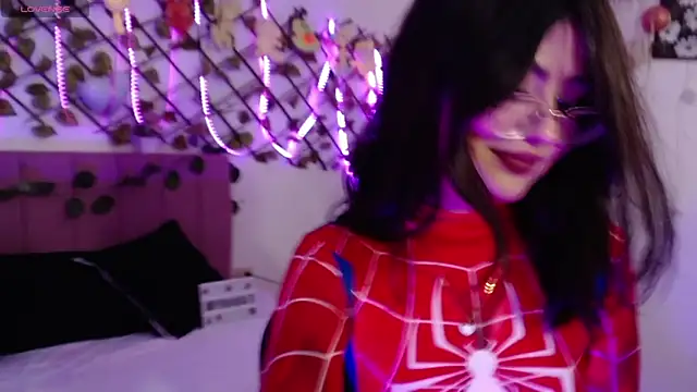 isa bunny18 online show from 10.31.25