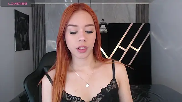 Snapshot of Sunrise_ch chatting on 02.18.26 Sunrise ch online show from 02.18.26