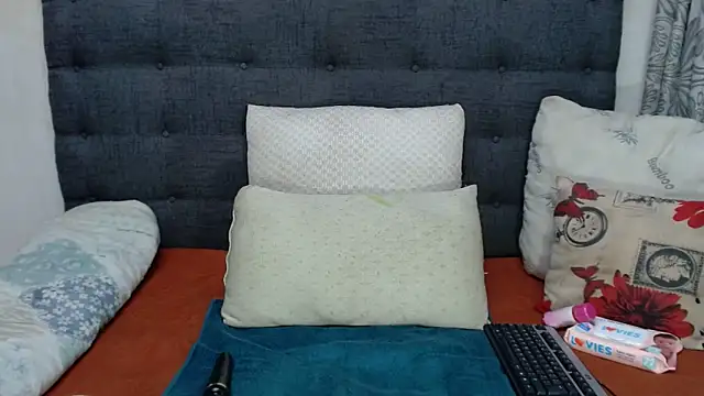 Snapshot of stunna-gir chatting on 01.14.26 stunna-gir online show from 01.14.26