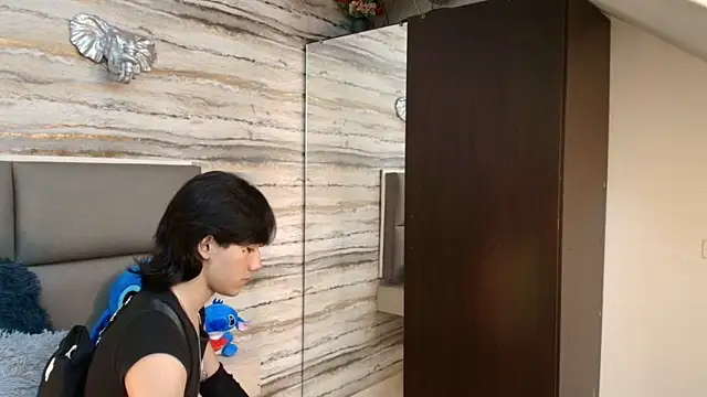 Snapshot of Lovers_21 chatting on 11.26.25 Lovers 21 online show from 11.26.25