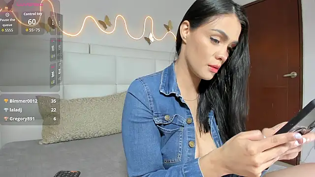 Antonella Maxwell online show from 01.15.26