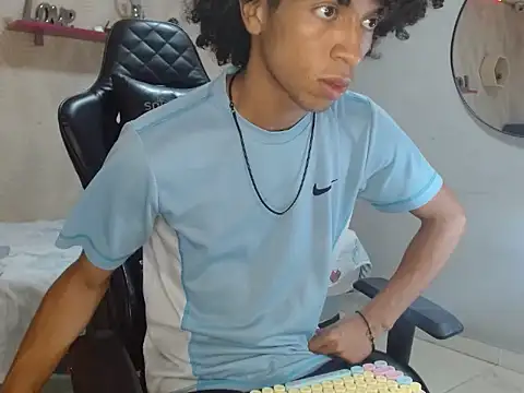 Snapshot of xion_ez chatting on 10.27.25 xion ez online show from 10.27.25