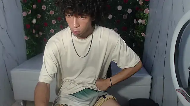 Snapshot of xion_ez chatting on 11.01.25 xion ez online show from 11.01.25