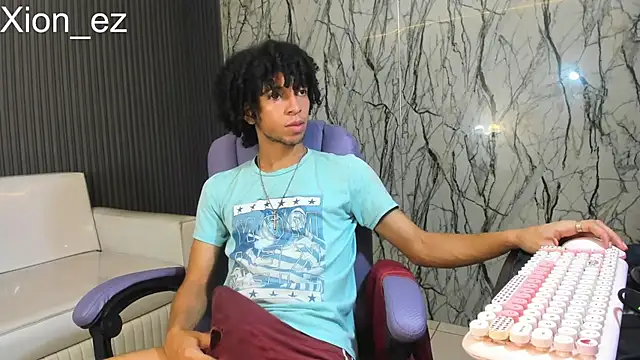 Snapshot of xion_ez chatting on 06.15.26 xion ez online show from 06.15.26