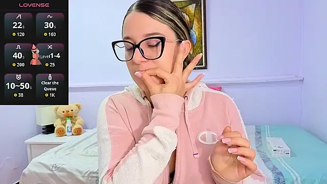 katiaa lovv online show from 10.30.25