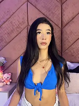 Snapshot of ChloeRosses chatting on 02.06.26 ChloeRosses online show from 02.06.26