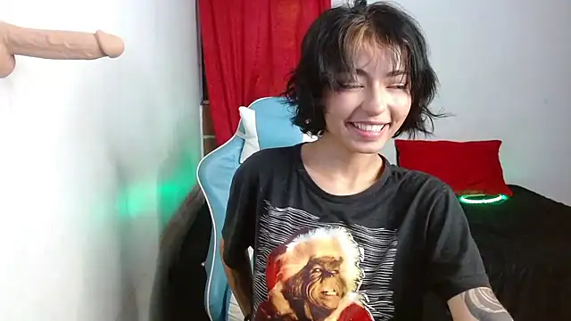 kiyusweetcrazy online show from 10.22.25