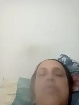 Crisribeiro online show from 12.17.25