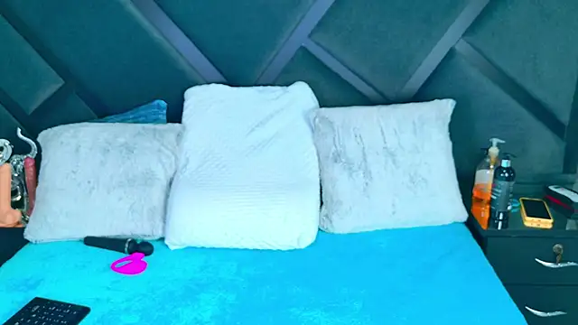 LexyRooss online show from 12.05.25