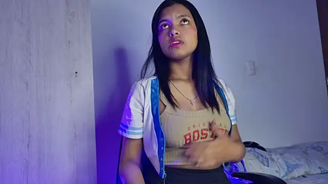 Snapshot of miamiller188 chatting on 11.28.25 miamiller188 online show from 11.28.25