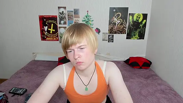 Cattie w  online show from 05.26.26
