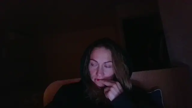 Snapshot of Thavione chatting on 01.31.26 Thavione online show from 01.31.26