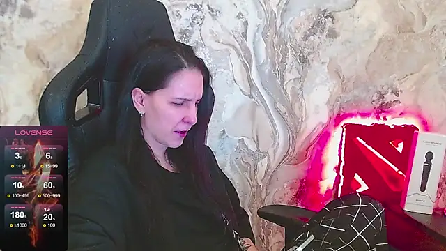 Irwi Tomboy online show from 04.26.26