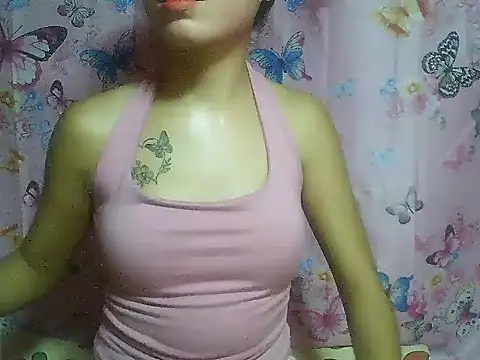 Snapshot of SweetPussie18x chatting on 11.12.25 SweetPussie18x online show from 11.12.25