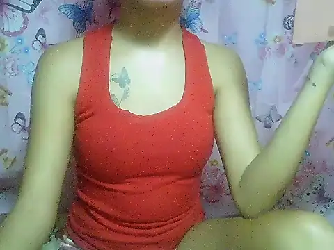 Snapshot of SweetPussie18x chatting on 11.16.25 SweetPussie18x online show from 11.16.25