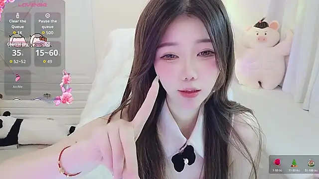 Coco-Di online show from 11.18.25