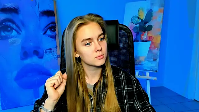 JuneWoods online show from 10.12.25